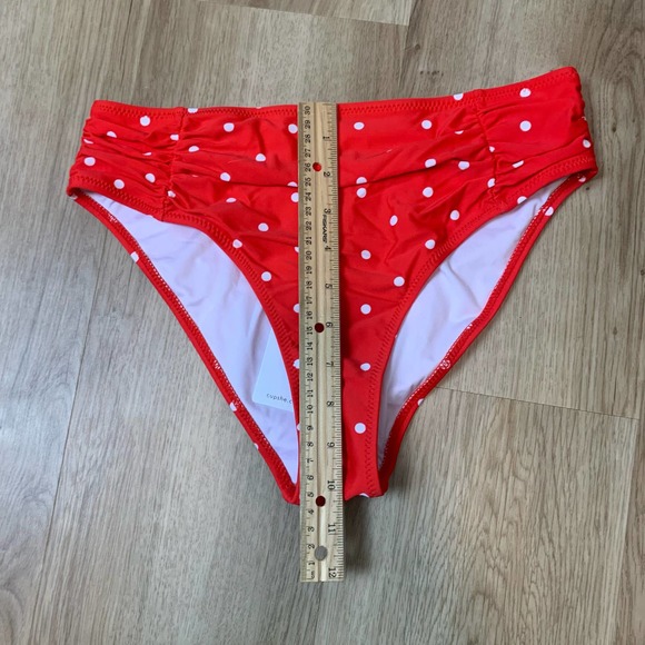 NWT Cupshe Womens Bikini Swimsuit Bottoms Size Small Red White Polka Dot - Picture 9 of 12